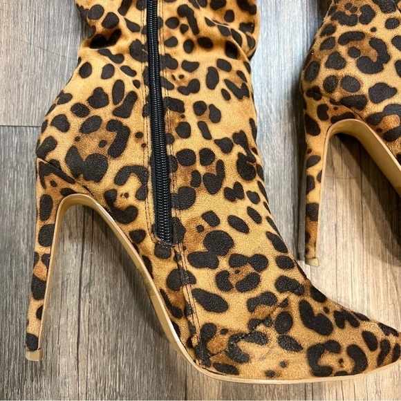 F21 Animal Print Brown Tan Suede High Heel Pointed Toe Stiletto Boots Size 8.5 - Picture 4 of 12